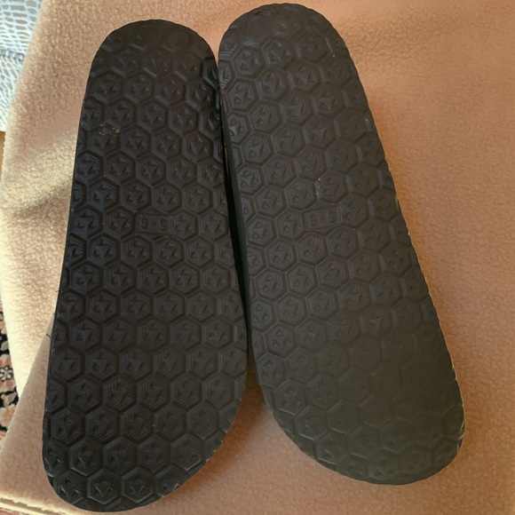 Black Beach Locker Room Sandals Lot Size 7 - Picture 7 of 11